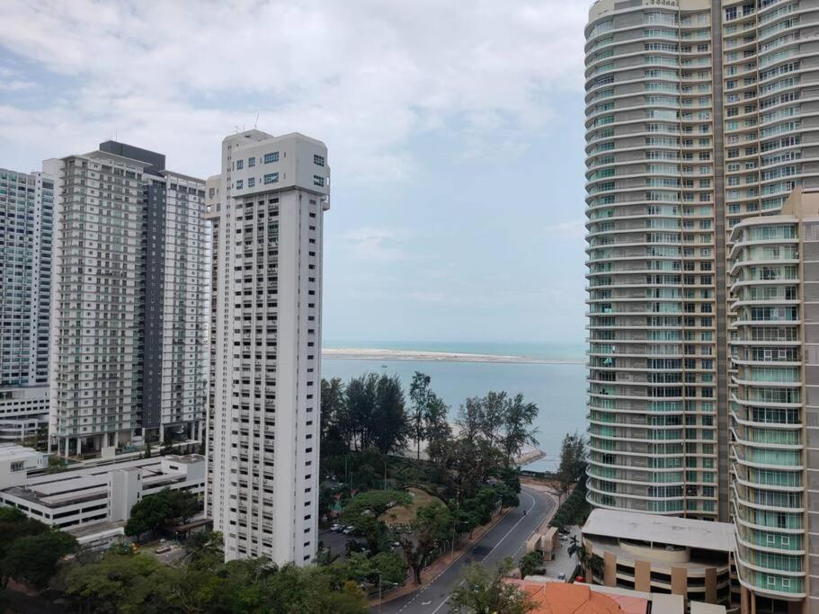 Luxury Seaview Penang Homestay @ Mansion One Gurney Pulau Pinang Джордж Таун Екстериор снимка